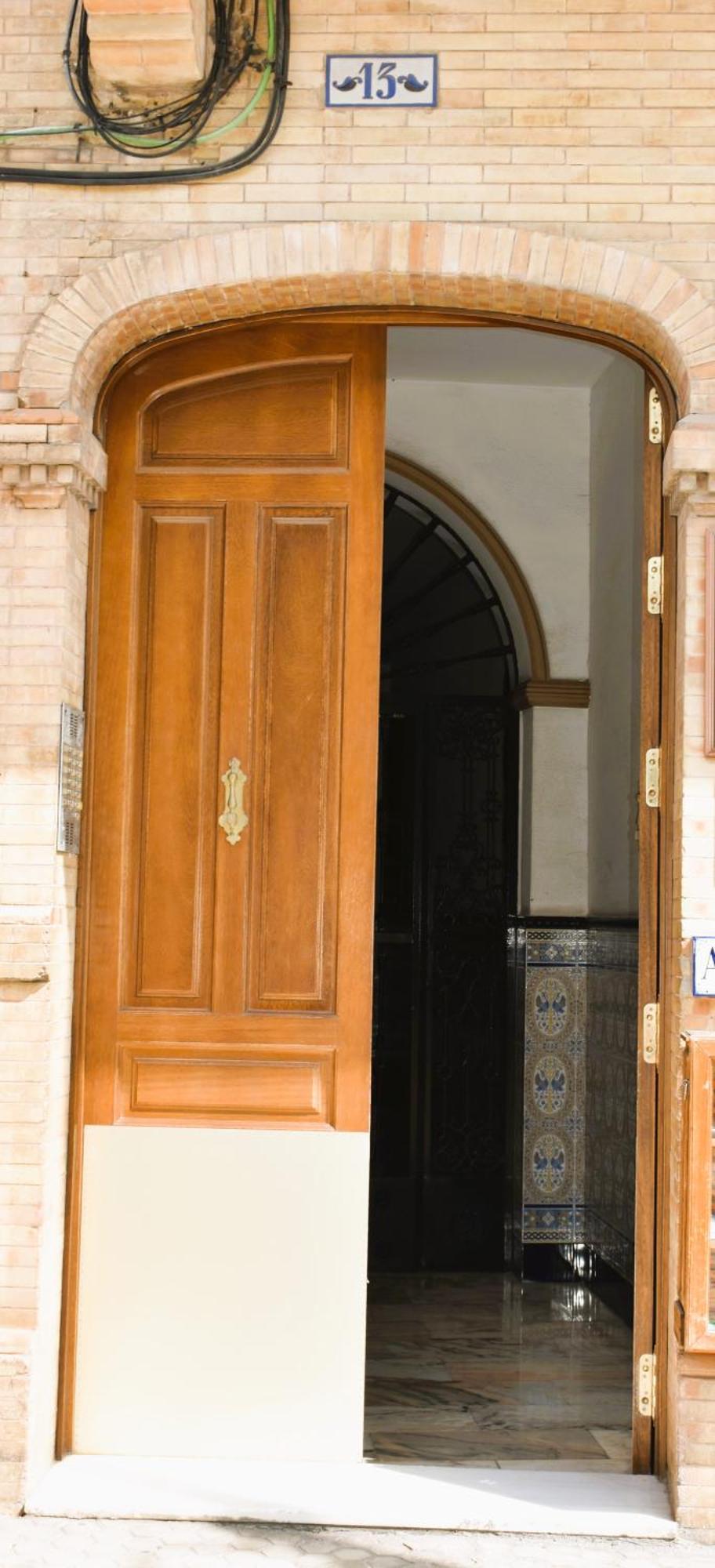 Appartement Puerta Carmona à Séville Extérieur photo